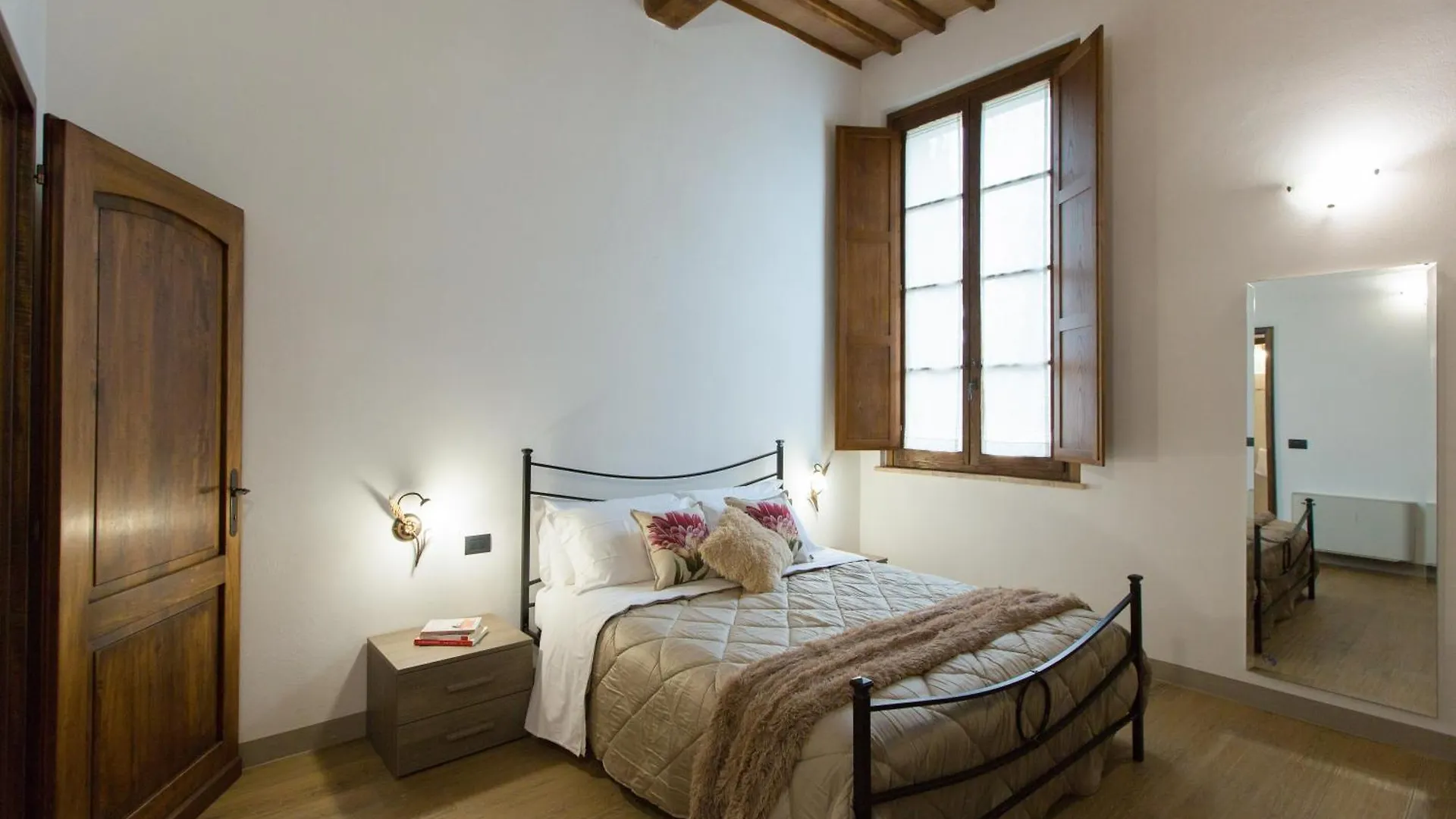 Castellaccia Elegant Country House Int2 San Gimignano